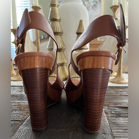 MICHAEL Michael Kors cut out brown sandals Size 7.5 - Picture 5 of 6